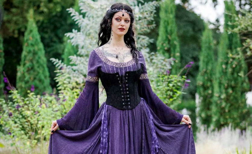 How to Distress Fabrics for a Historical Costume Look