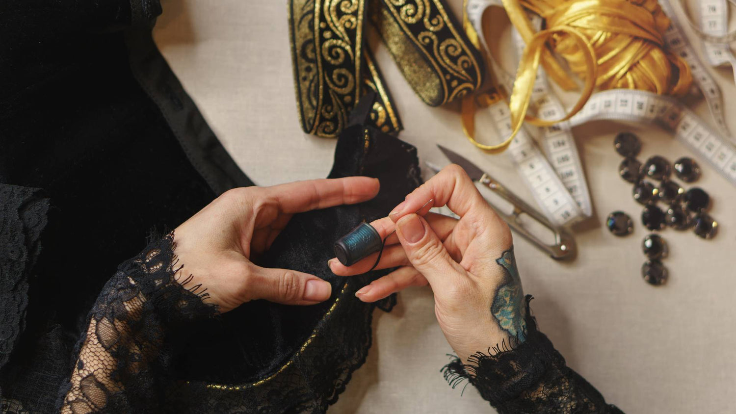 Materials and Fabrics Used in Authentic Renaissance Dresses